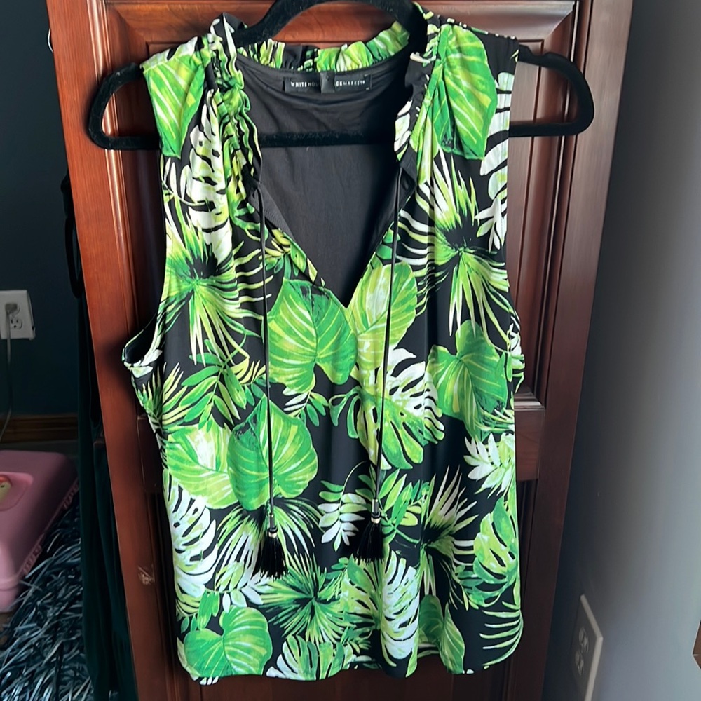 Leaf Print Sleeveless Top